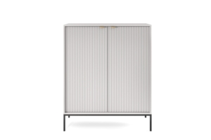 **Nowoczesna szara komoda Nova K104** to elegancki mebel o prostej, minimalistycznej formie, idealny do współczesnych wnętrz. Gładkie, bezuchwytowe fronty i stonowany odcień szarości podkreślają jej nowoczesny charakter. Doskonale sprawdzi się w salonie, sypialni lub przedpokoju, oferując praktyczną przestrzeń do przechowywania.